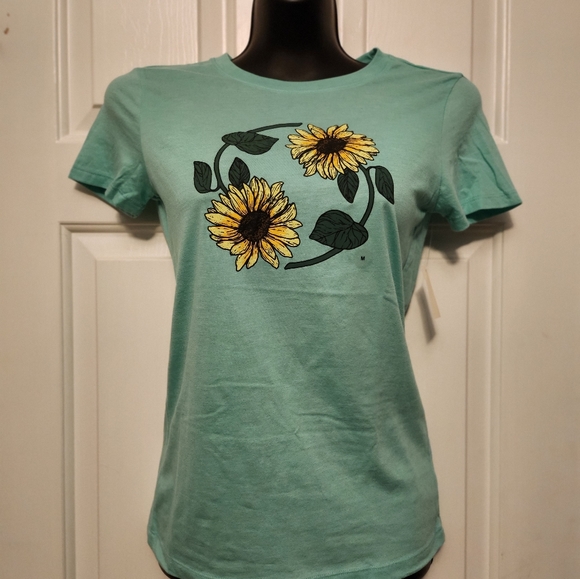 Aeropostale graphic tee - Picture 2 of 3